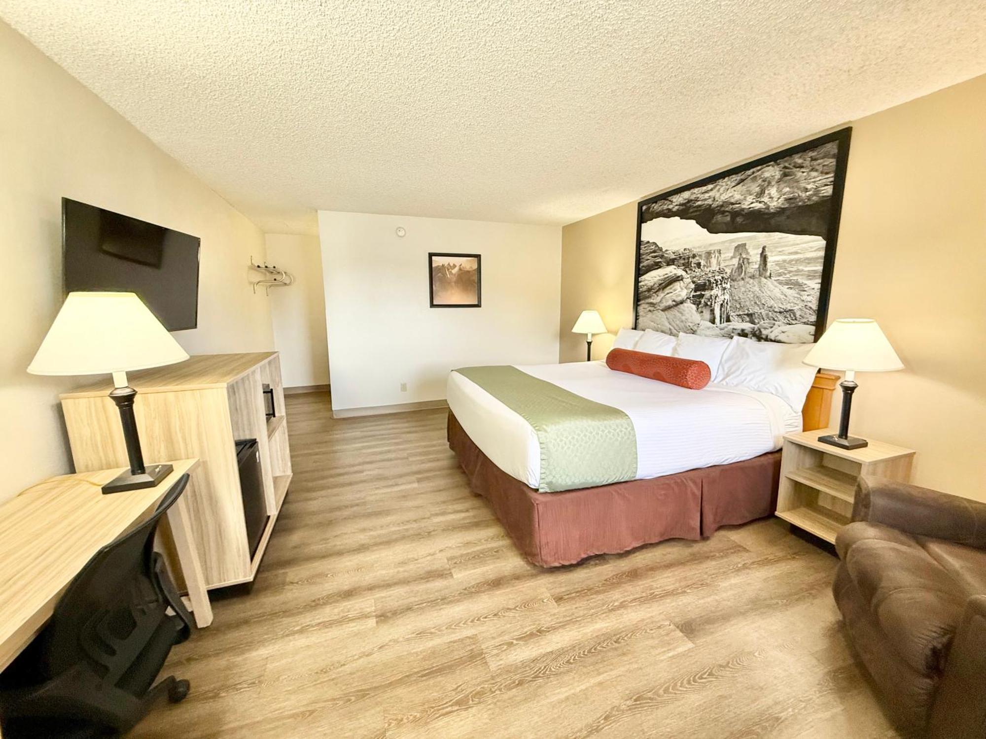 Super 8 By Wyndham Salina/Scenic Hills Area Ξενοδοχείο Εξωτερικό φωτογραφία